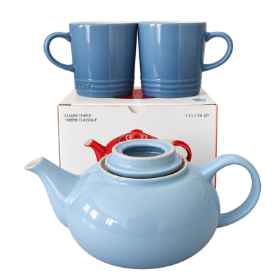 Le Creuset Classic Teapot & Two Mugs — Blue